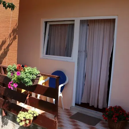 Casa de hóspedes Studio Apartman Mirjam